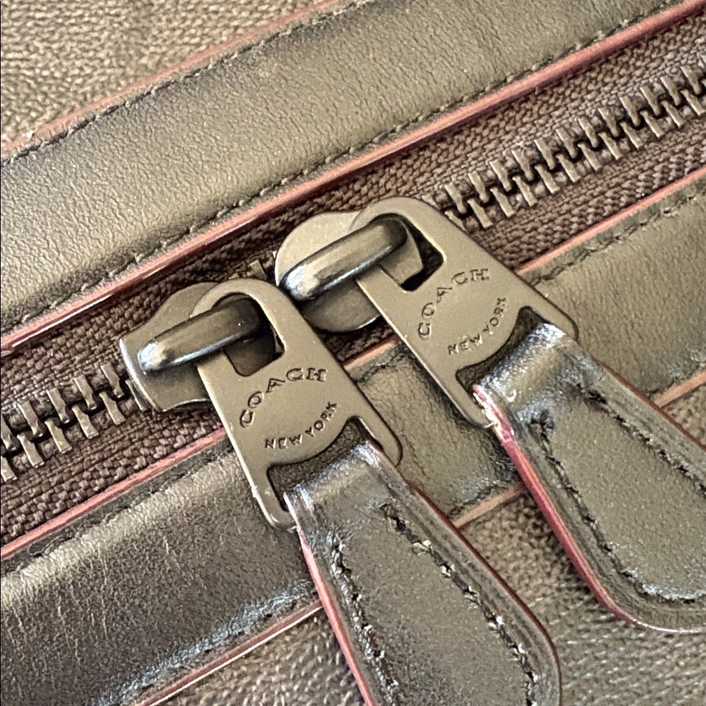 Coach Voyager Duffel Travel Bag w/ Strap A1821 - Picture 15 of 17